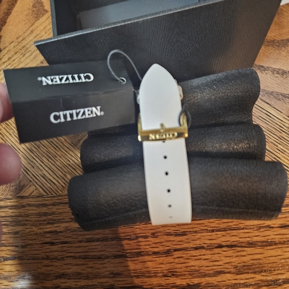 Citizen Eco-Drive watch - Picture 6 of 9